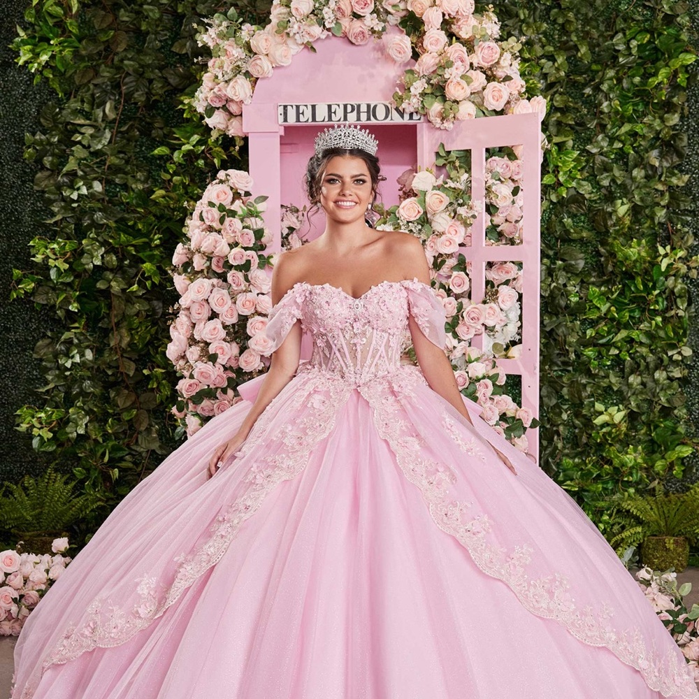 Elegant Pink Wedding Dress
